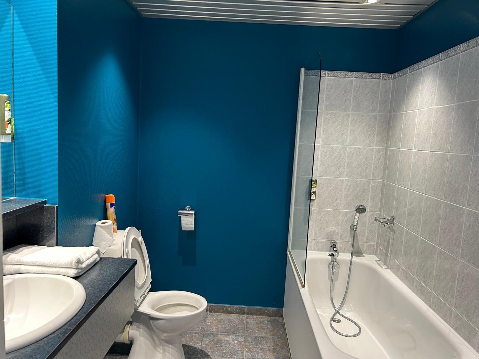 Le Bel Vue Hotel Le Cergne Kültér fotó